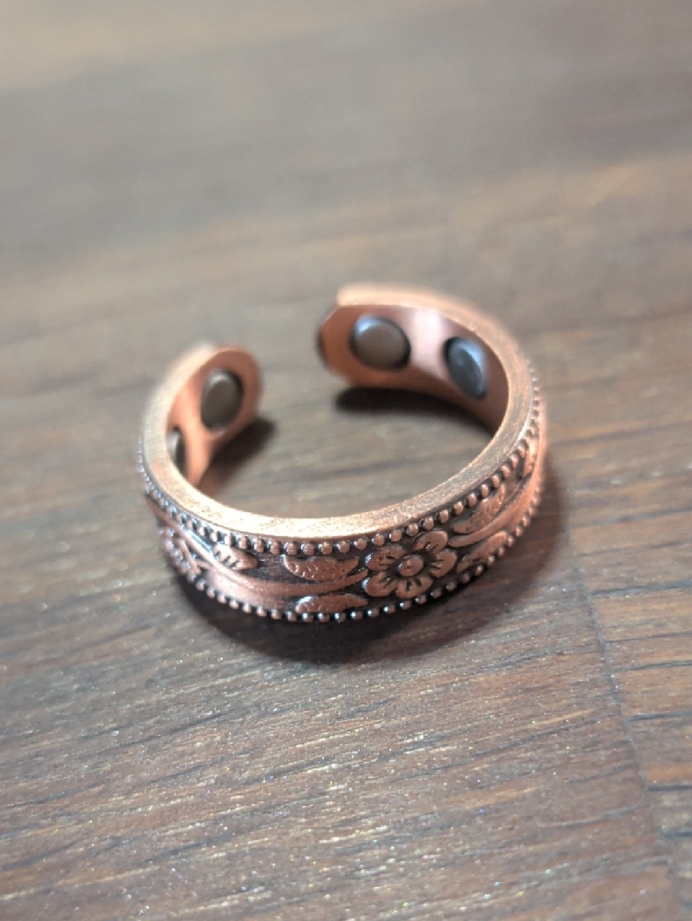 Copper Magnetic Open Thumb Ring - Picture 5 of 9